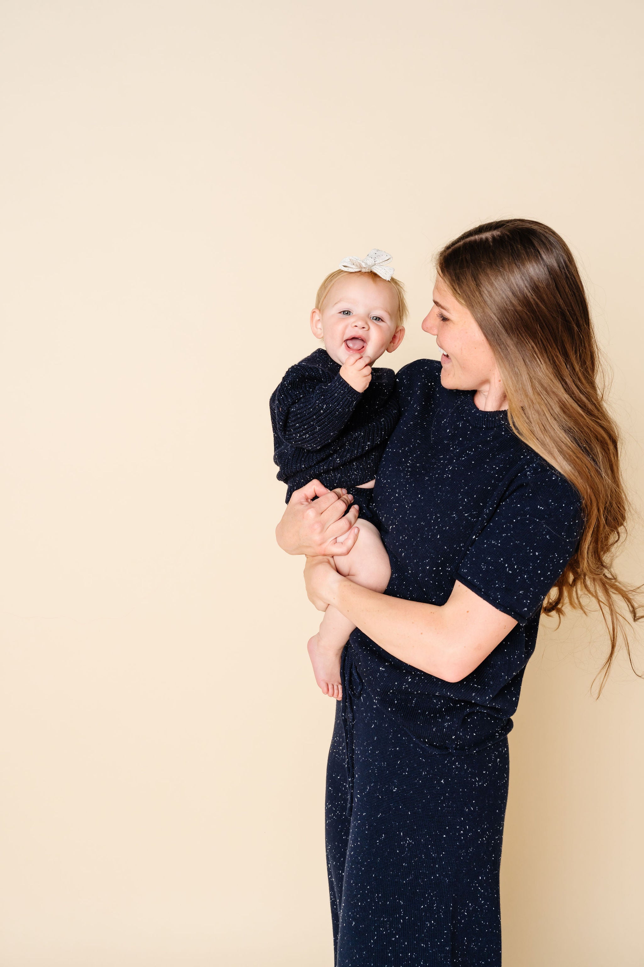 Knit Women's Short Sleeve Tee - Navy Speckle
