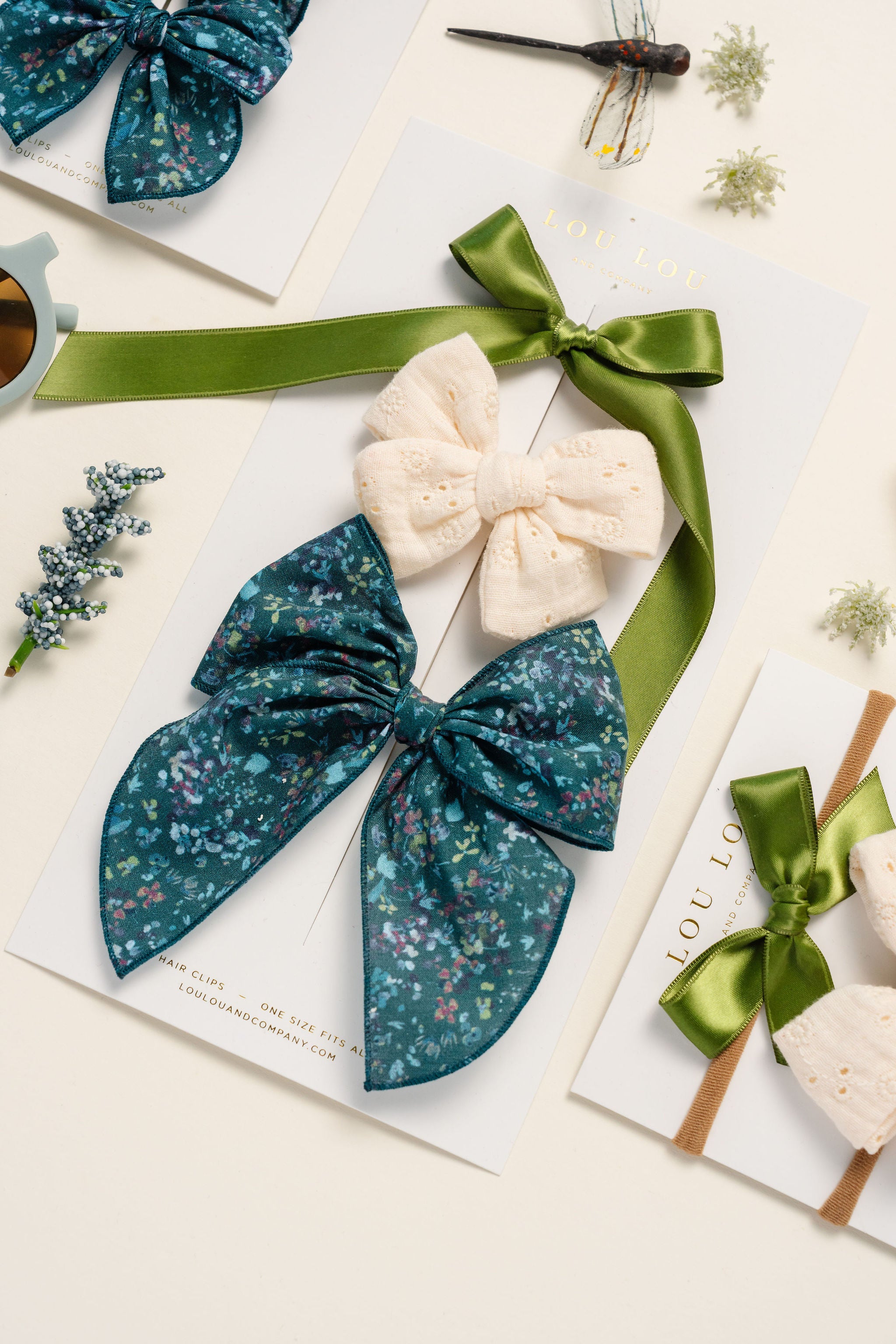 Adventure Bow - Vanilla Eyelet Clip