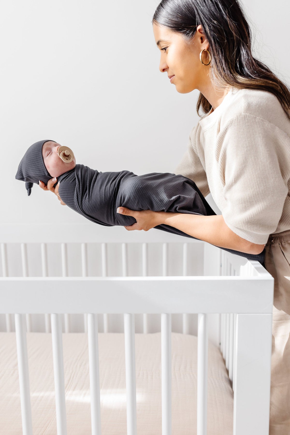 Hudson Ribbed Newborn Hat Bundle + Knotted Gown