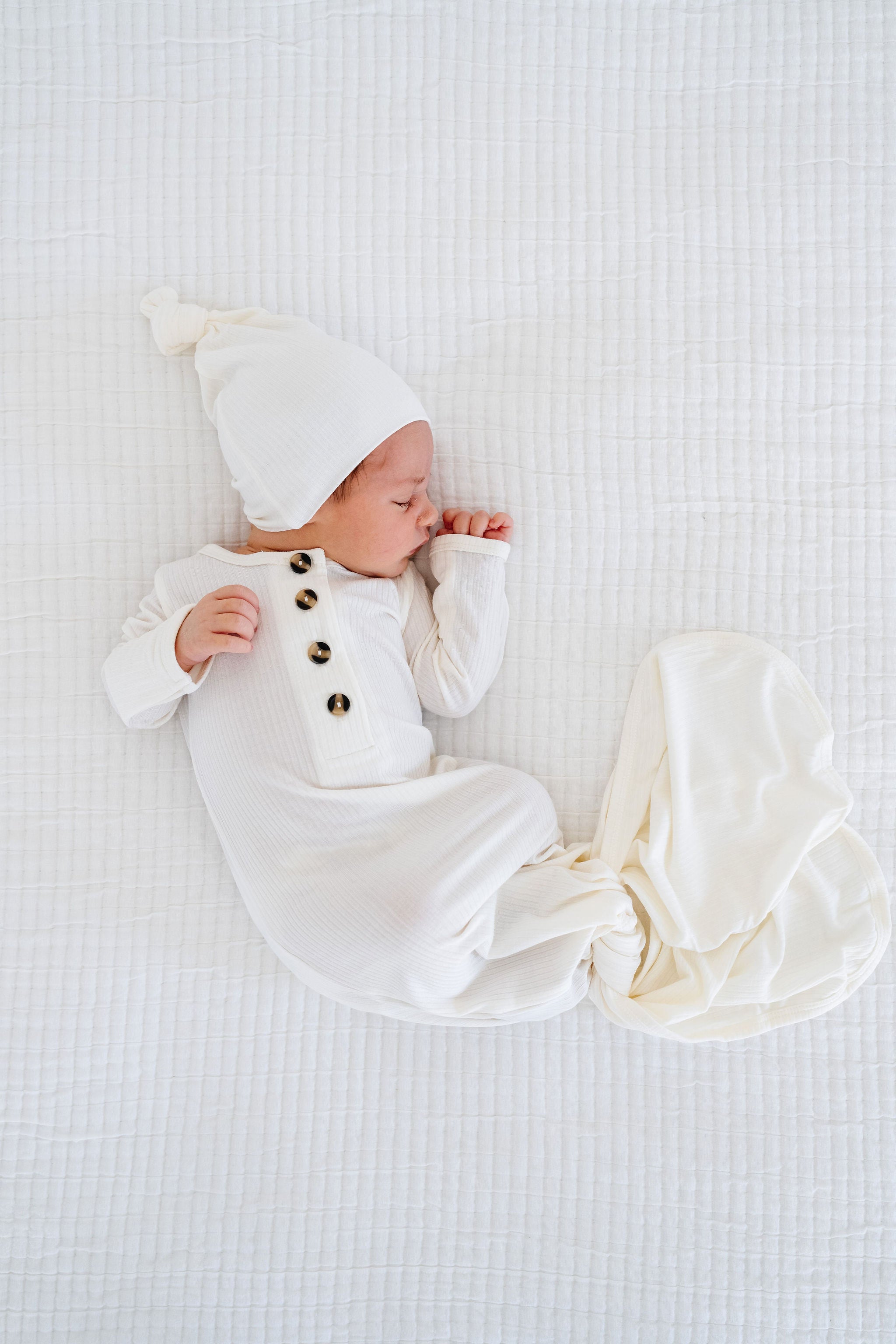 Wren Ribbed Knotted Gown