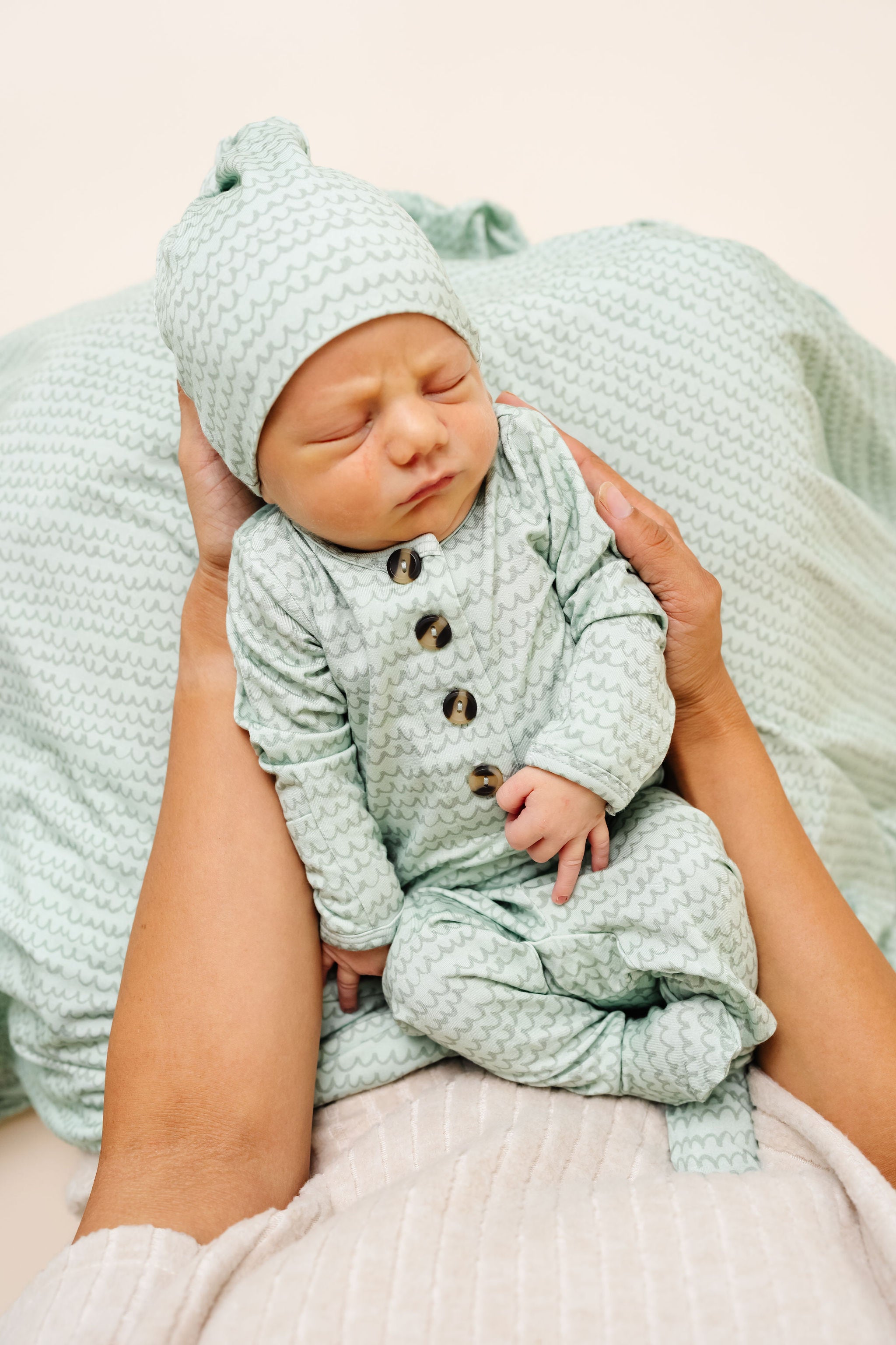 Luca Top Knot Hat