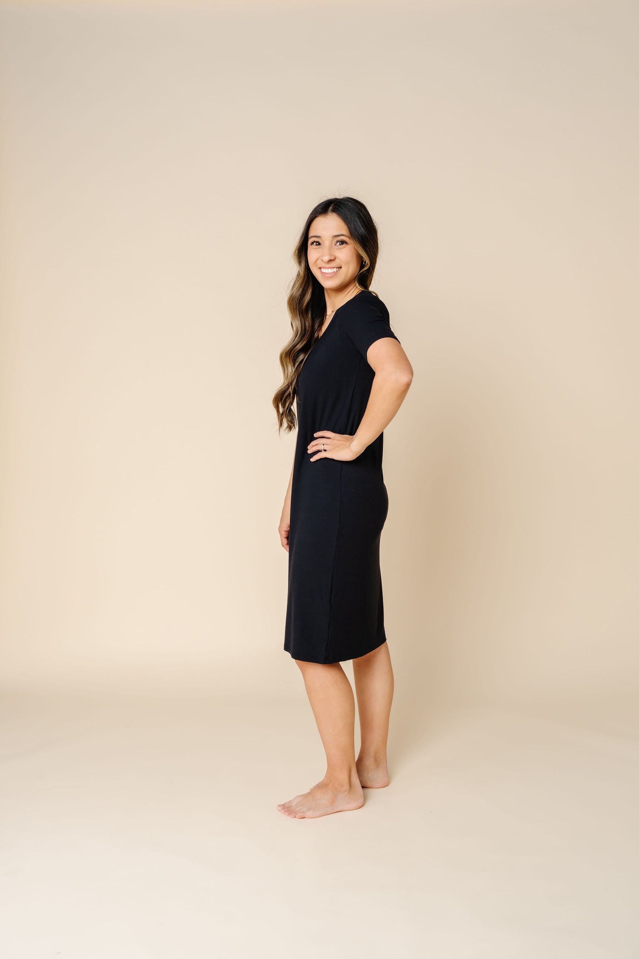 Women's Knee-Length Dress - Saylor