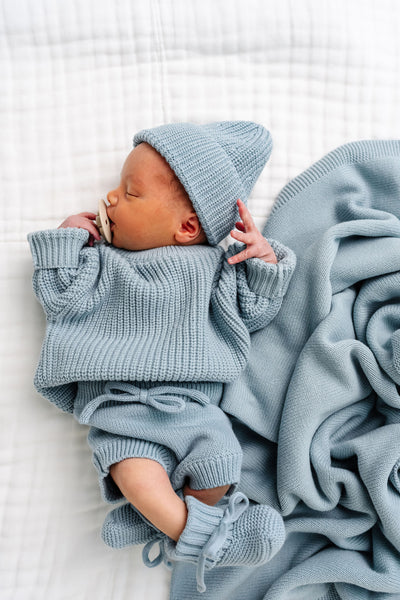 Heirloom Knit Gift Bundle: Steele