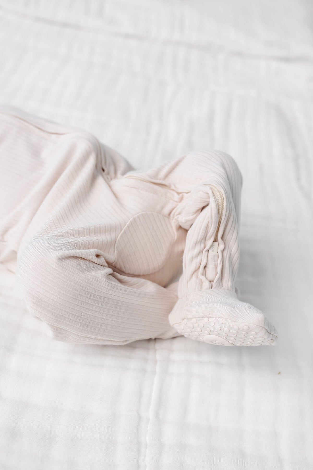 Cove Ribbed Newborn Hat Bundle + Zipper Footie