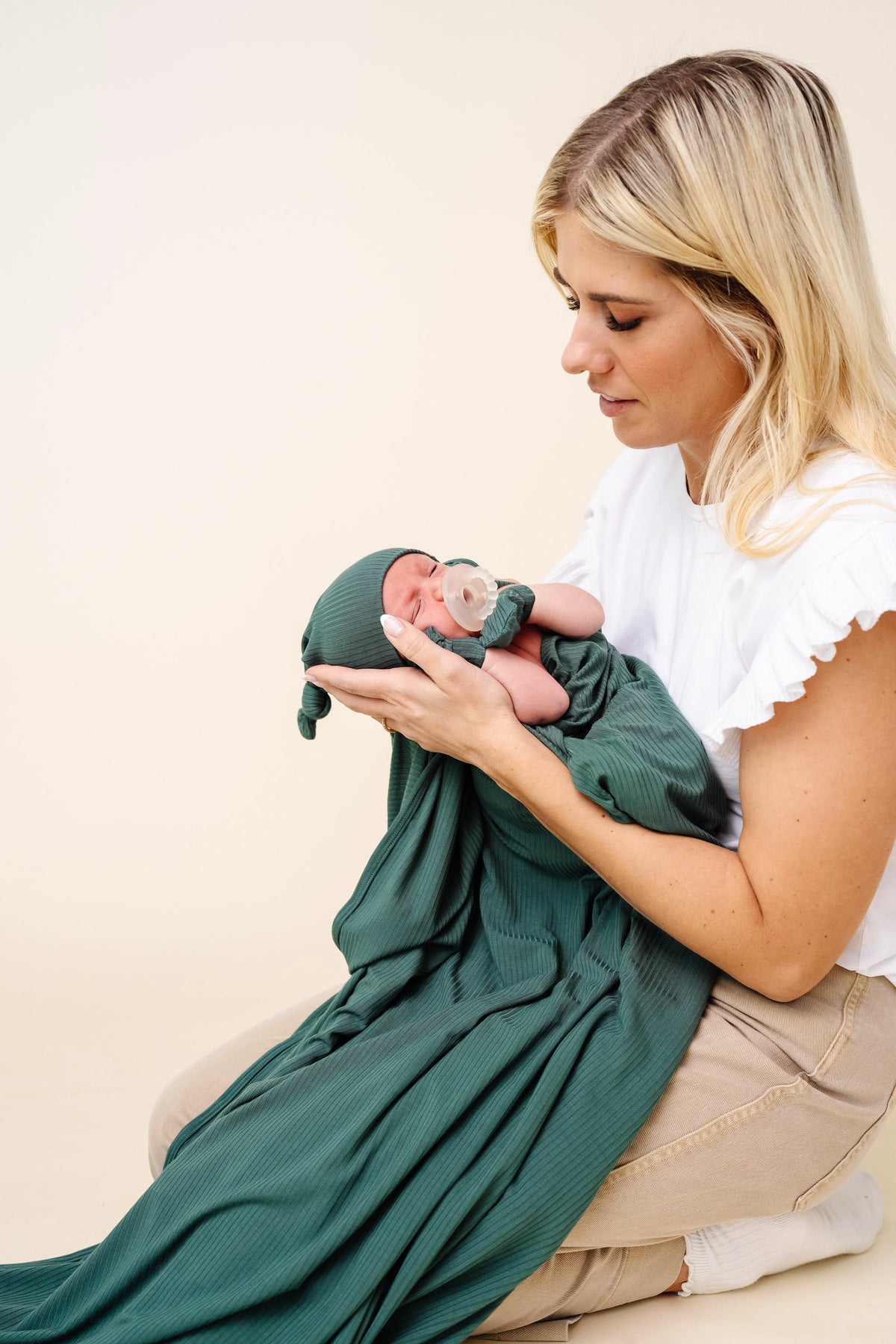 Pierce Ribbed Newborn Hat Bundle + Knotted Gown