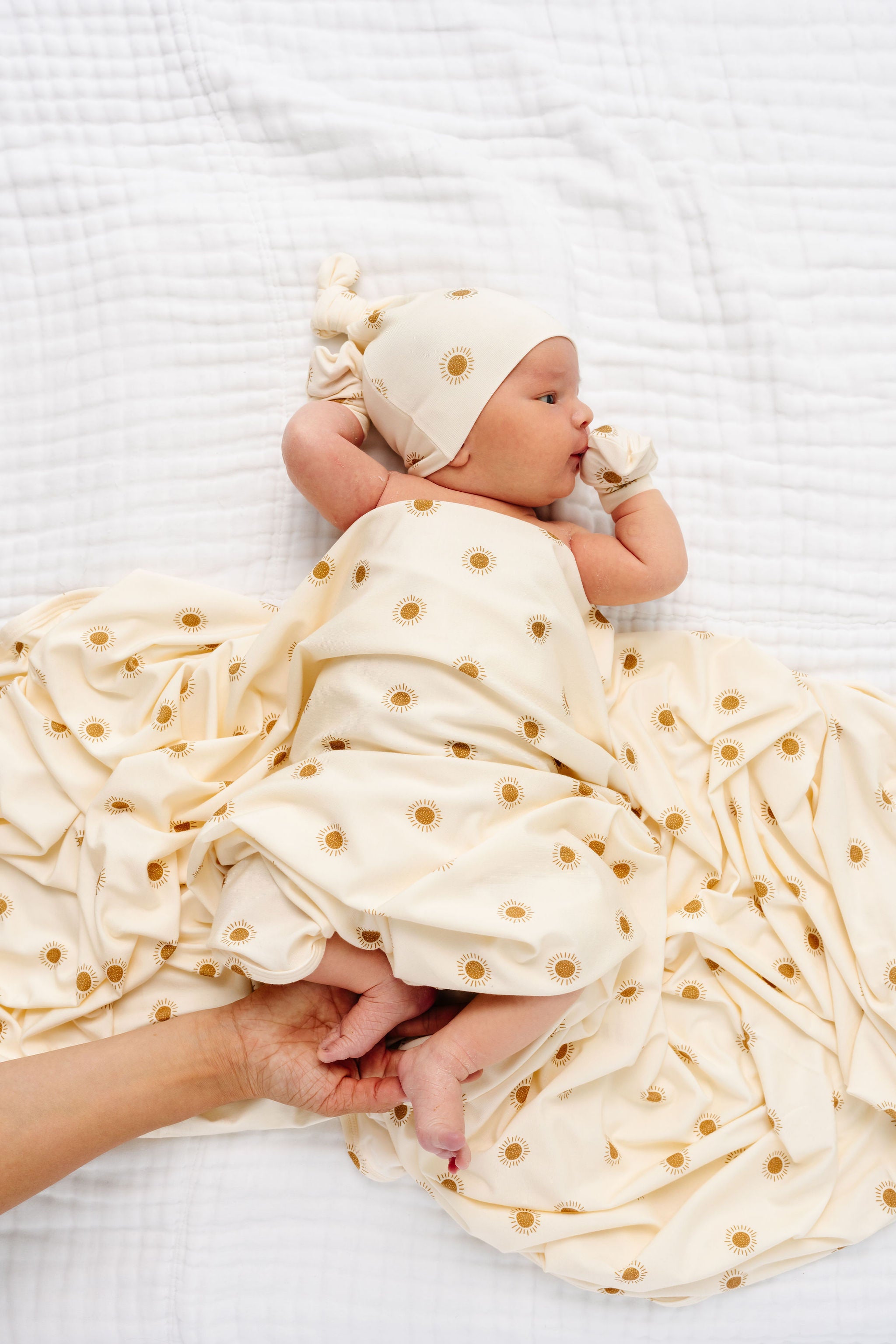 Frankie Newborn Hat Bundle (Gown)