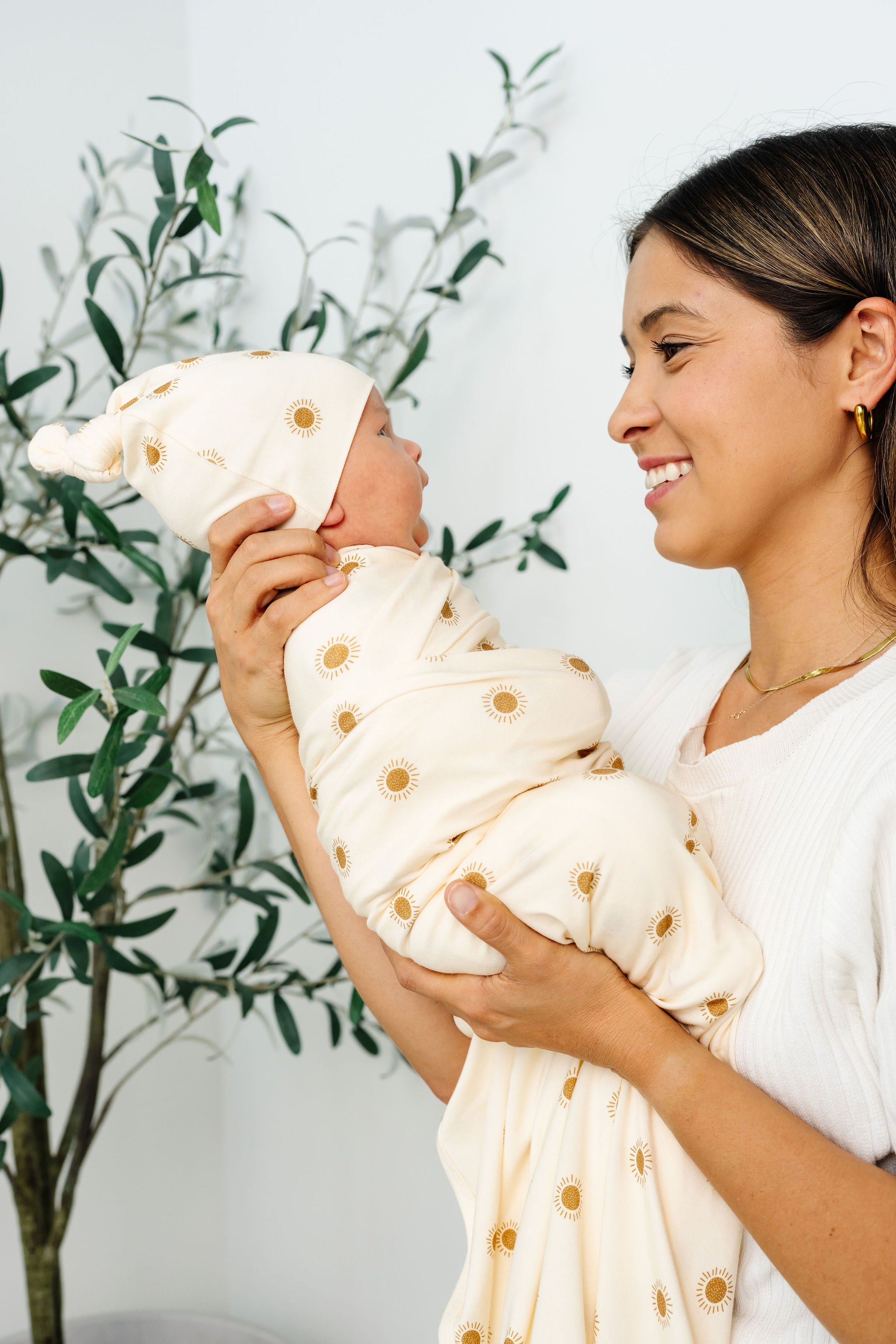Frankie Newborn Hat Bundle (Top + Bottom)