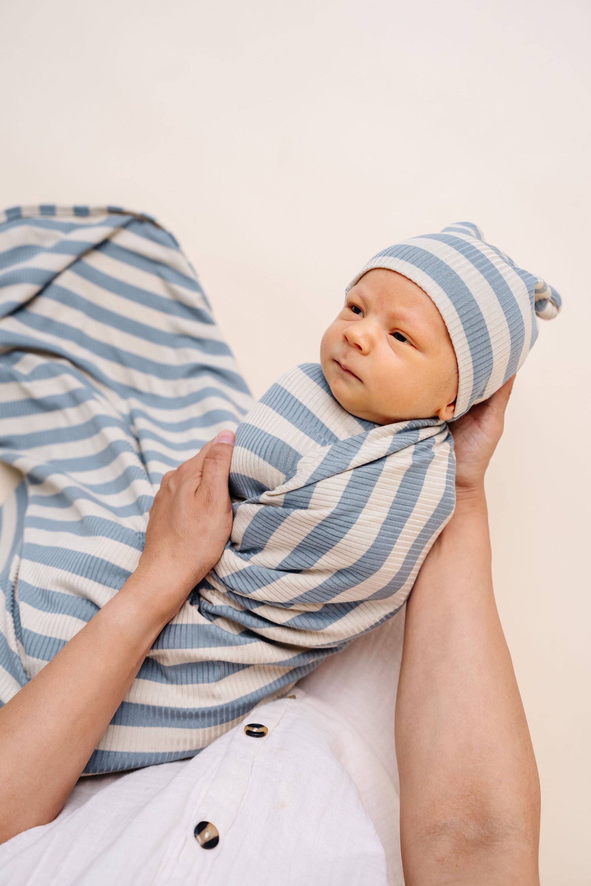 Lincoln Ribbed Swaddle Blanket