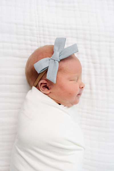 Classic Bow - Dove Petite Headband