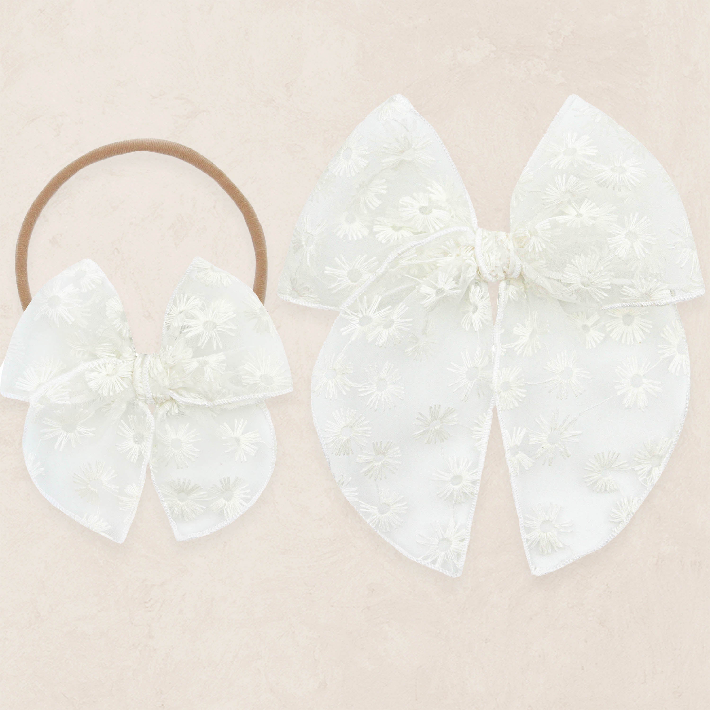 Heirloom Bow - Daisy Lace